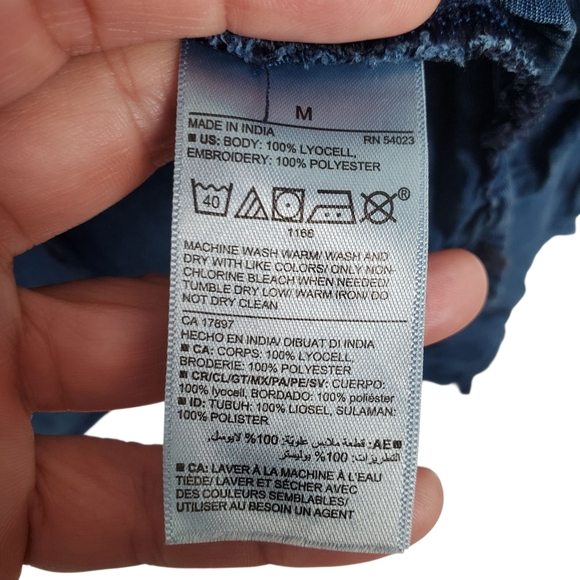 Old Navy Chambray Blue 3/4 Sleeve Blouse with Mandarin Collar. MED. Boho - Picture 5 of 11